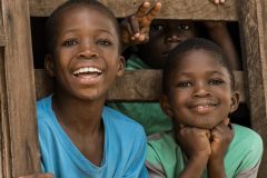 medium-shot-happy-kids-posing-scaled